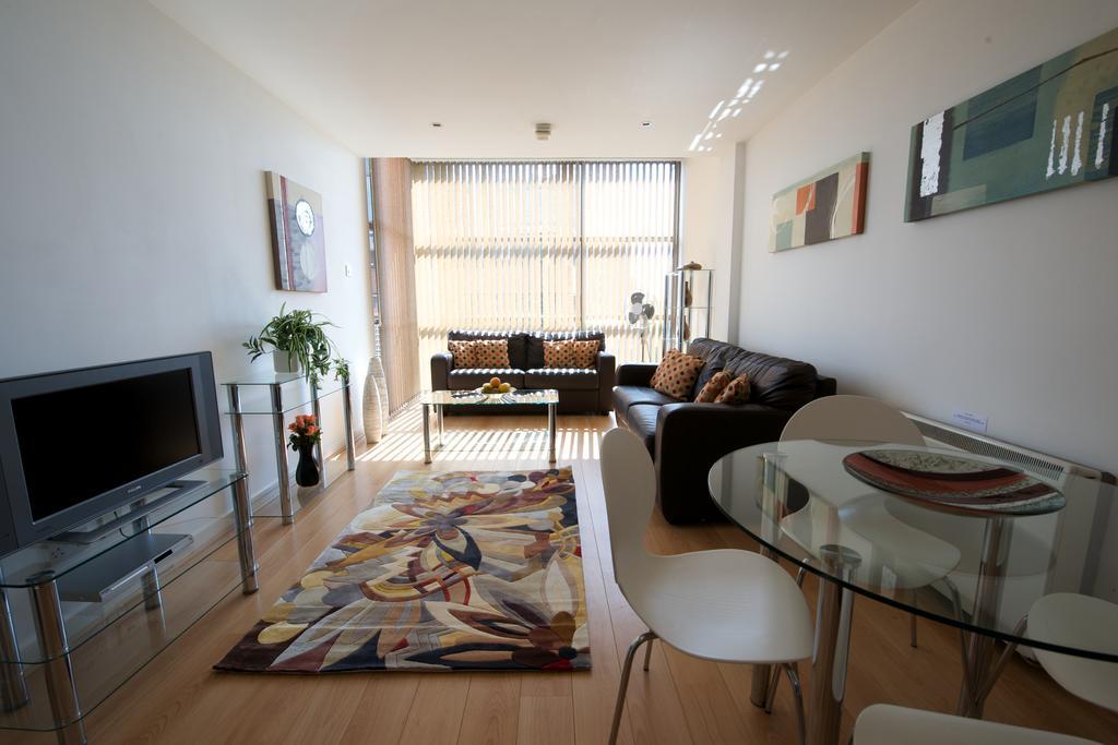 Stay Deansgate Apartments For 14 Nights Plus Manchester Room photo